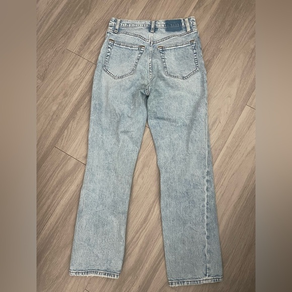 Abercrombie & fitch blue light wash ultra high rise ankle straight denim jeans - Picture 2 of 4
